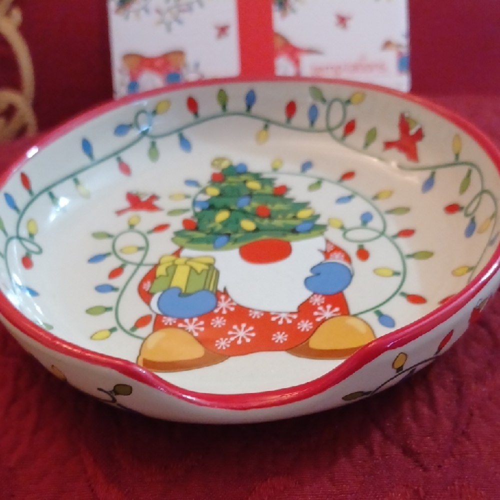 Temp-Tations Holiday Gnome Spoon Rest - Picture 3 of 5